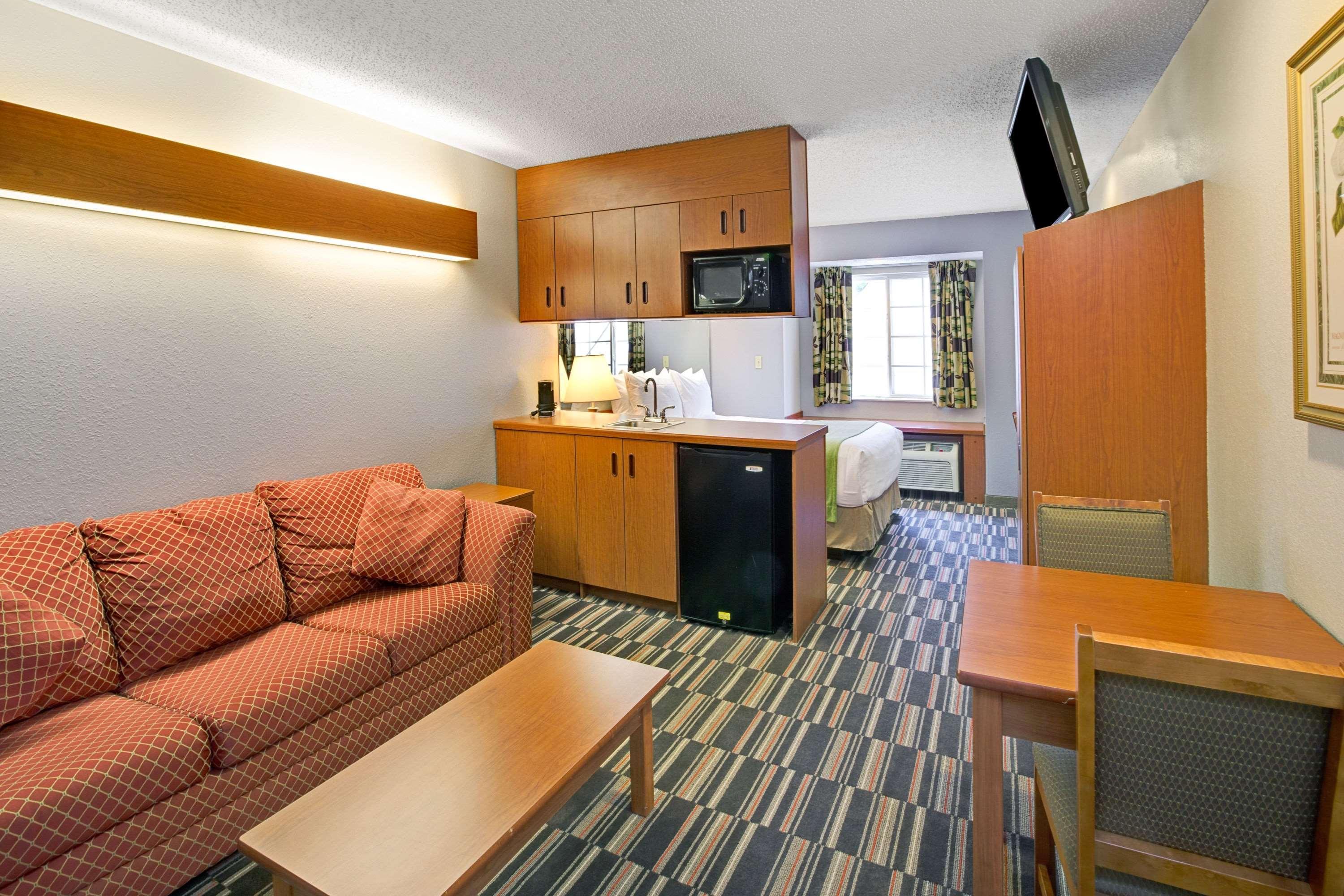 Microtel Inn & Suites By Wyndham Cherokee Eksteriør billede