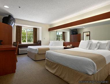 Microtel Inn & Suites By Wyndham Cherokee Værelse billede