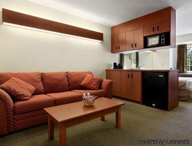 Microtel Inn & Suites By Wyndham Cherokee Værelse billede