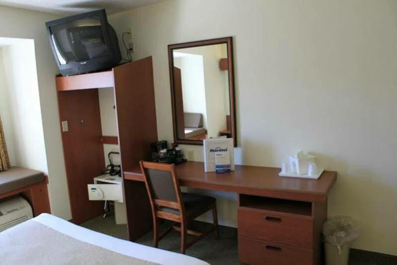 Microtel Inn & Suites By Wyndham Cherokee Eksteriør billede
